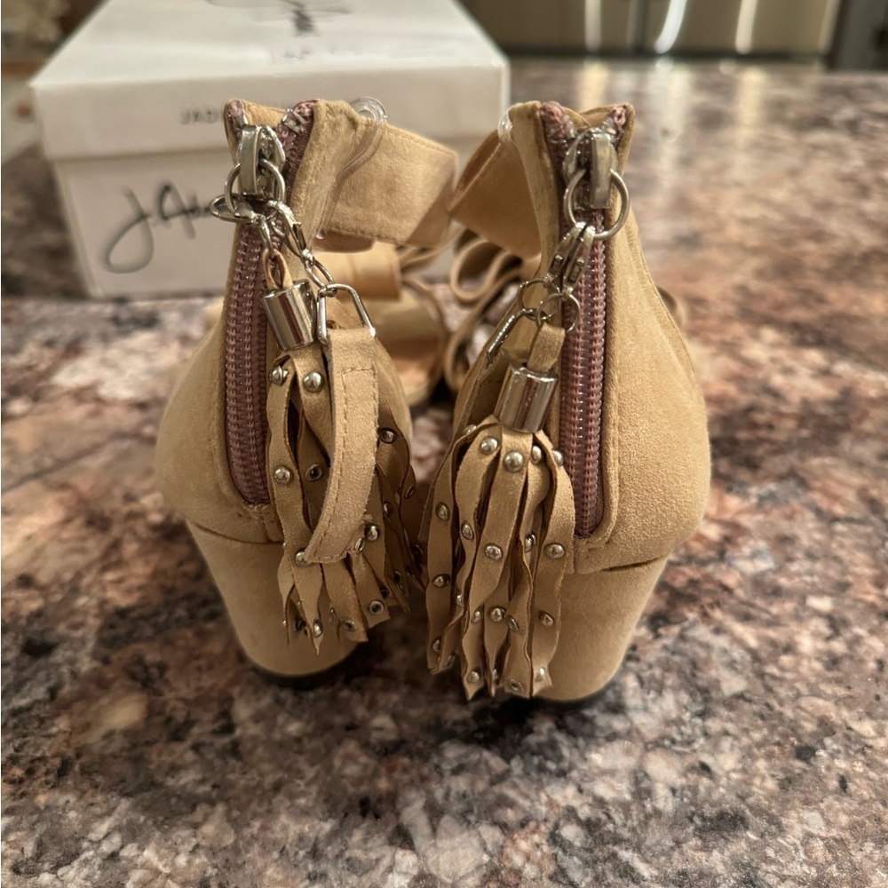 J. Adams Tan Bow Block Heel Sandals - Picture 5 of 6